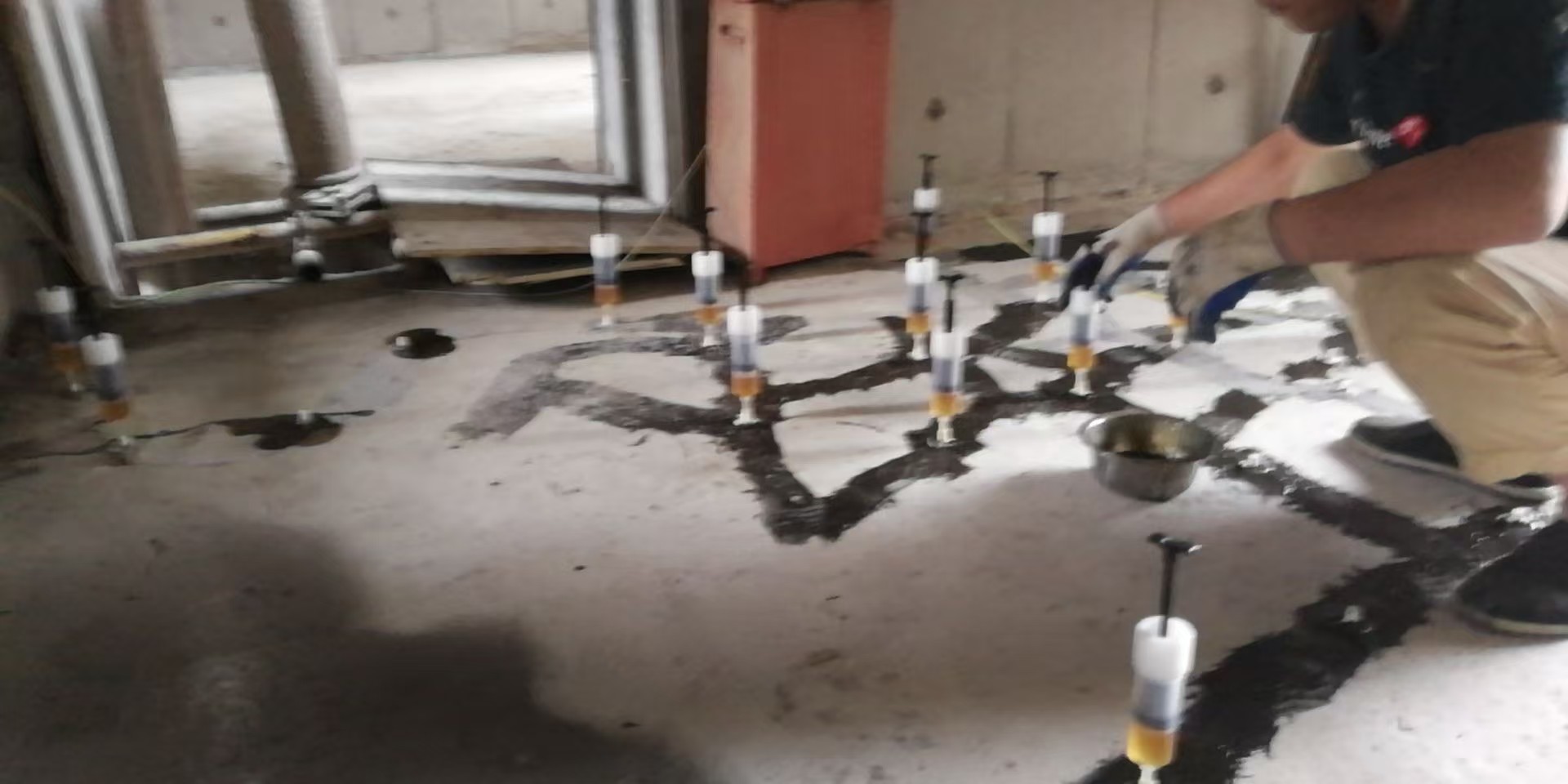 齐齐哈尔楼板开裂原因及处理方案
